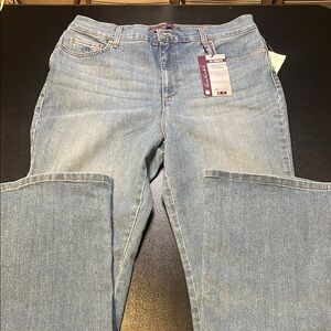 Gloria Vanderbilt Light Blue Flare Leg classic Rise Jeans